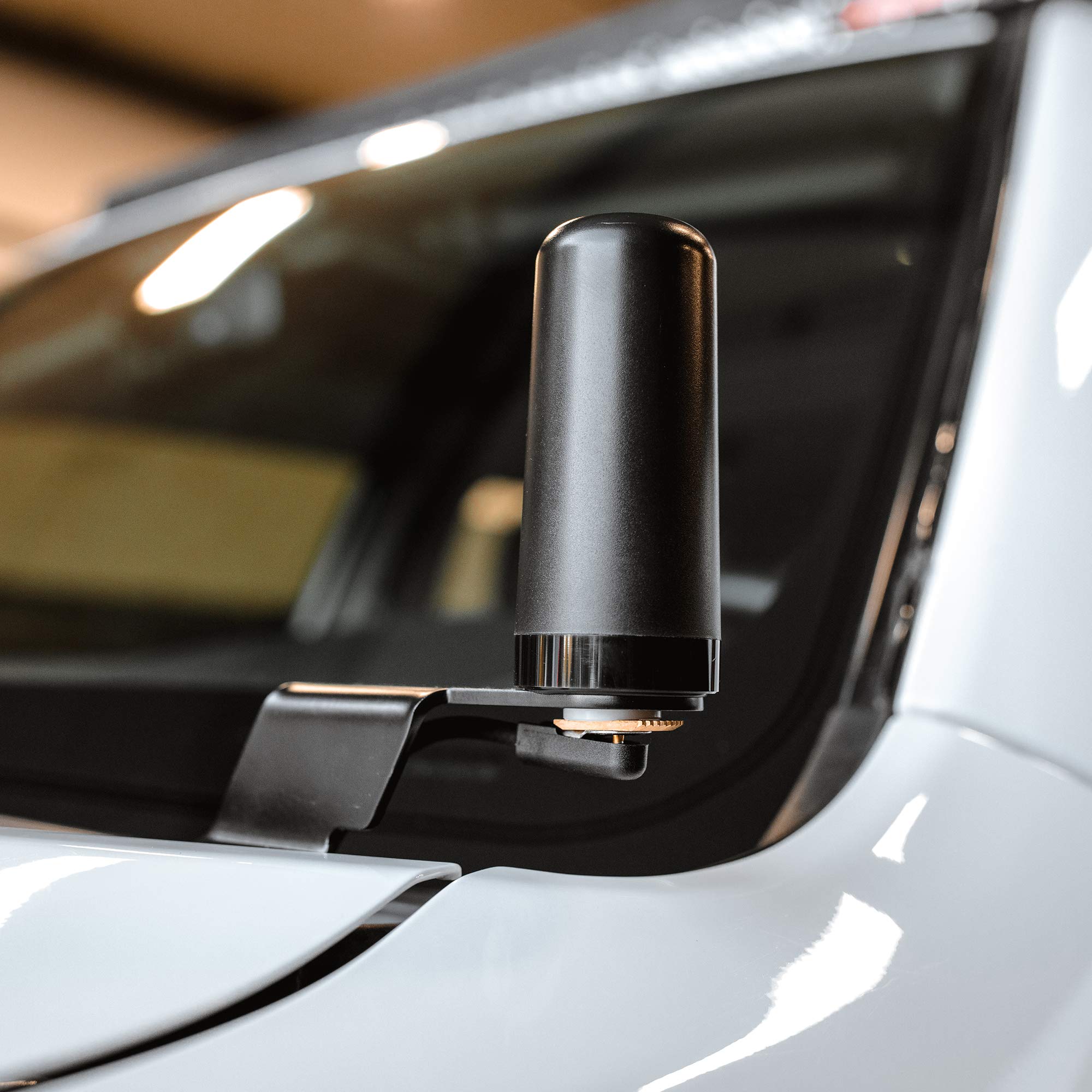 Midland – MXTA24 Low Profile Antenna Cable with NMO Connector – CB Antenna Cable Extension – 6 Meters (19 ft) with Removable UHF Connection - Image 4